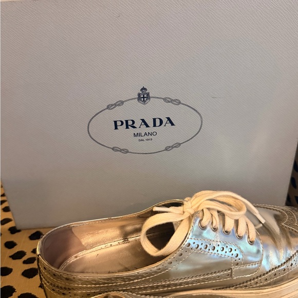 Prada Silver Oxford Women's Brogue Shoe - Picture 5 of 6